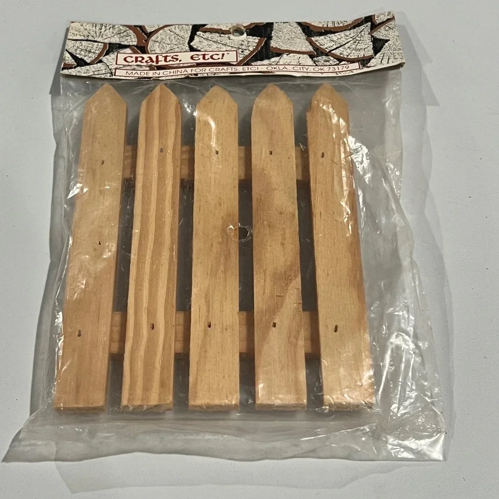 Crafts, Etc! Wooden Expressions‎ Wood Fence Miniature Picket 4.5